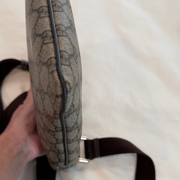 Gucci Brown Logo Messenger Crossbody Bag - Picture 9 of 13